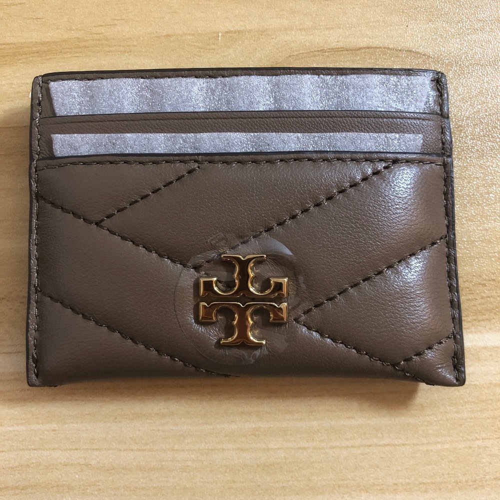 ❗️MOVING SALE Tory Burch Kira Chevron Card Case